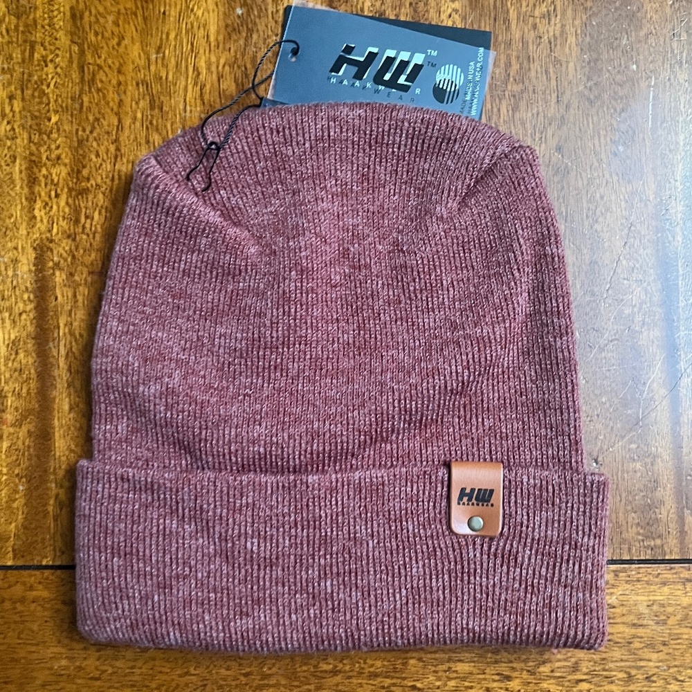 HAAKWEAR Knit Cuffed Beanie / Rusty Burgundy Solid